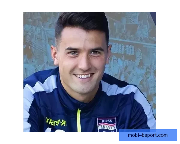 加布里埃尔斯洛尼纳租借加盟英甲巴恩斯利开启年轻门将历练新篇